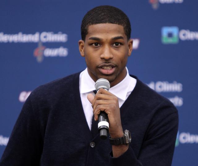 足球报：李新翔脚踝韧带轻伤伤停2周，加布里埃尔还无法合练（足球报称：李新翔脚踝韧带轻伤将缺阵两周，加布里埃尔仍无法随队合练）