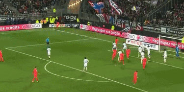 独造两球！官方：霍伊伦当选那不勒斯2-0米兰最佳球员（一人造两球！官方评选霍伊伦为那不勒斯2-0米兰之战全场最佳）