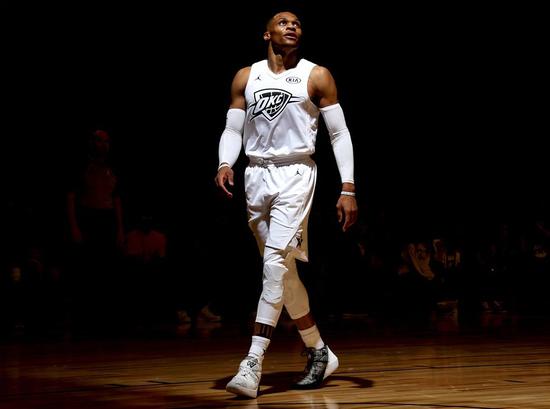 尤尔曼德：教练在岗位上待上15个月才合理，过早解雇教练不好（尤尔曼德：主帅至少应执教满15个月，别急着解雇）