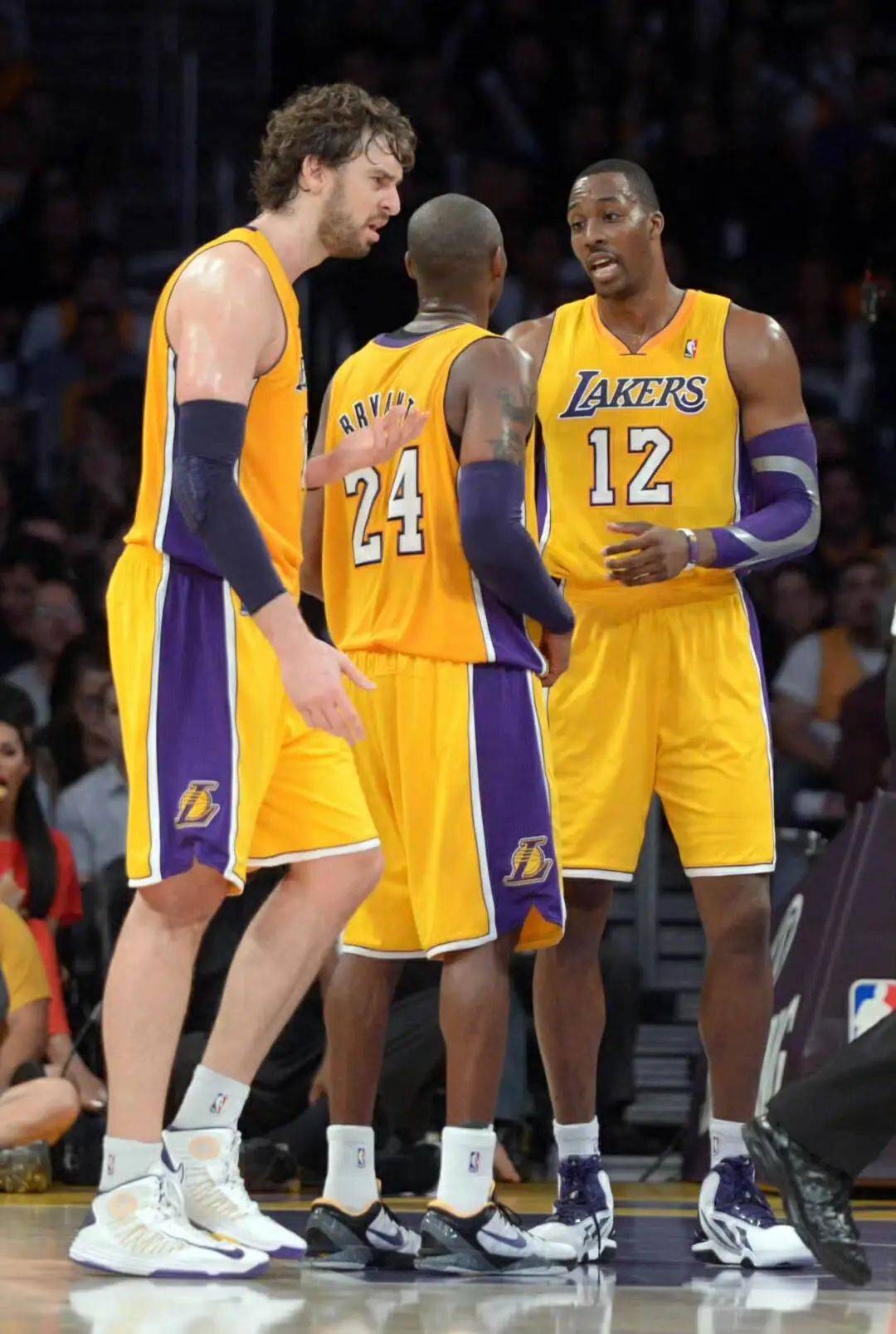 东体：河南球迷反思心态有点飘，俱乐部人士提到“大热必死”（东体：河南球迷自省心态有些浮，俱乐部人士称热门易翻车）