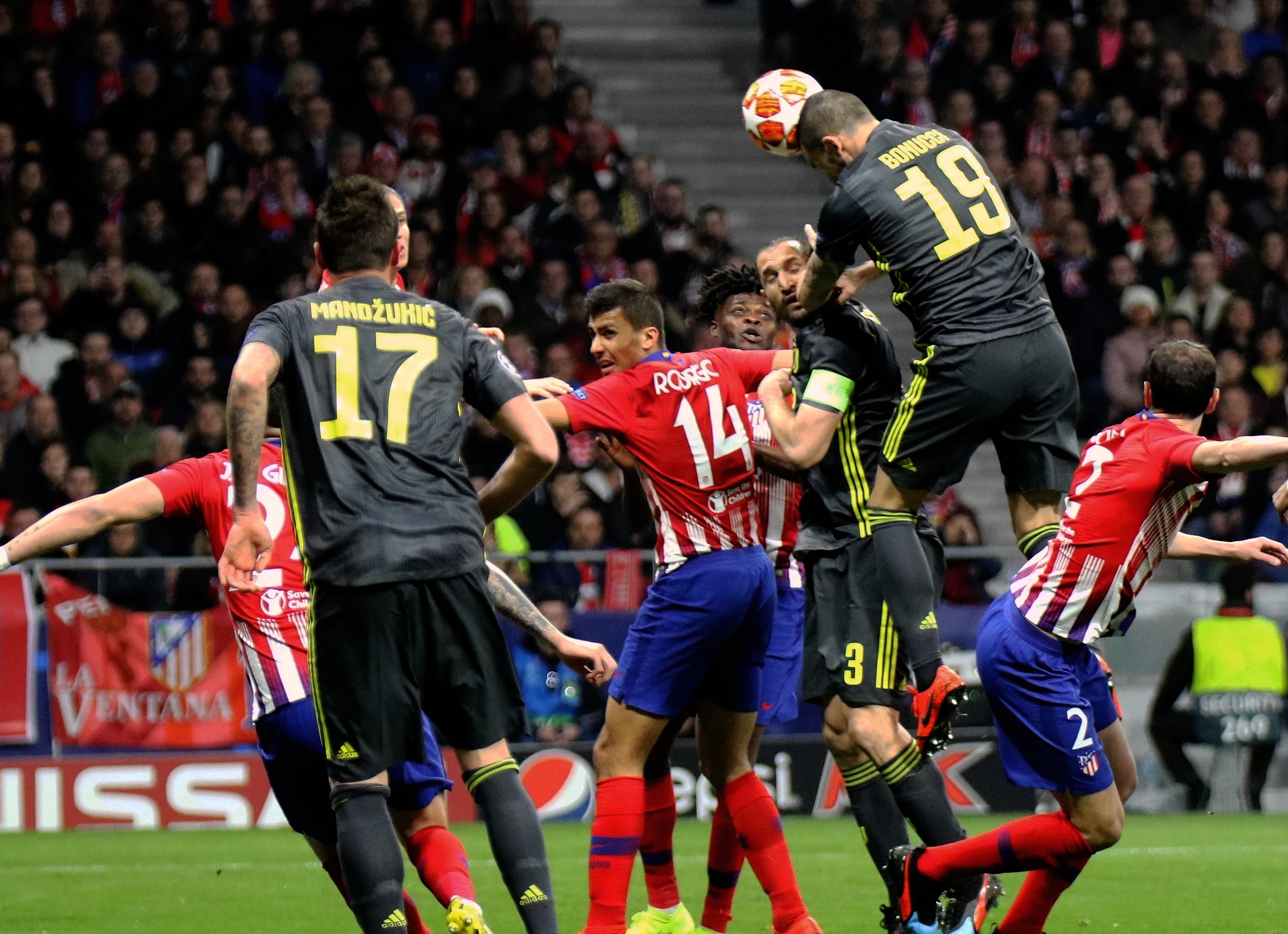 瓜帅执教千场里程碑大战利物浦 数据：曼城赢球（瓜帅千场里程碑战利物浦 数据显示曼城取胜）